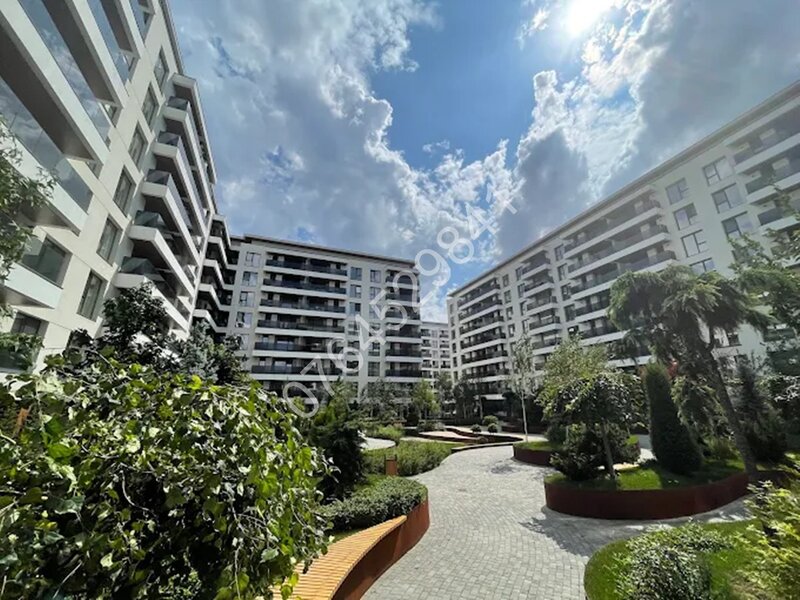 Nusco City zona Pipera-Aviatiei, Sos. Pipera, bloc 2024, la 8 minute metrou